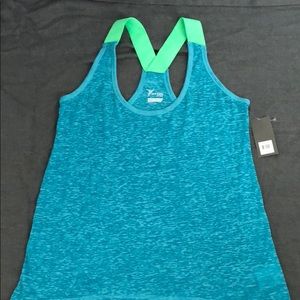 NWT old navy workout shirt